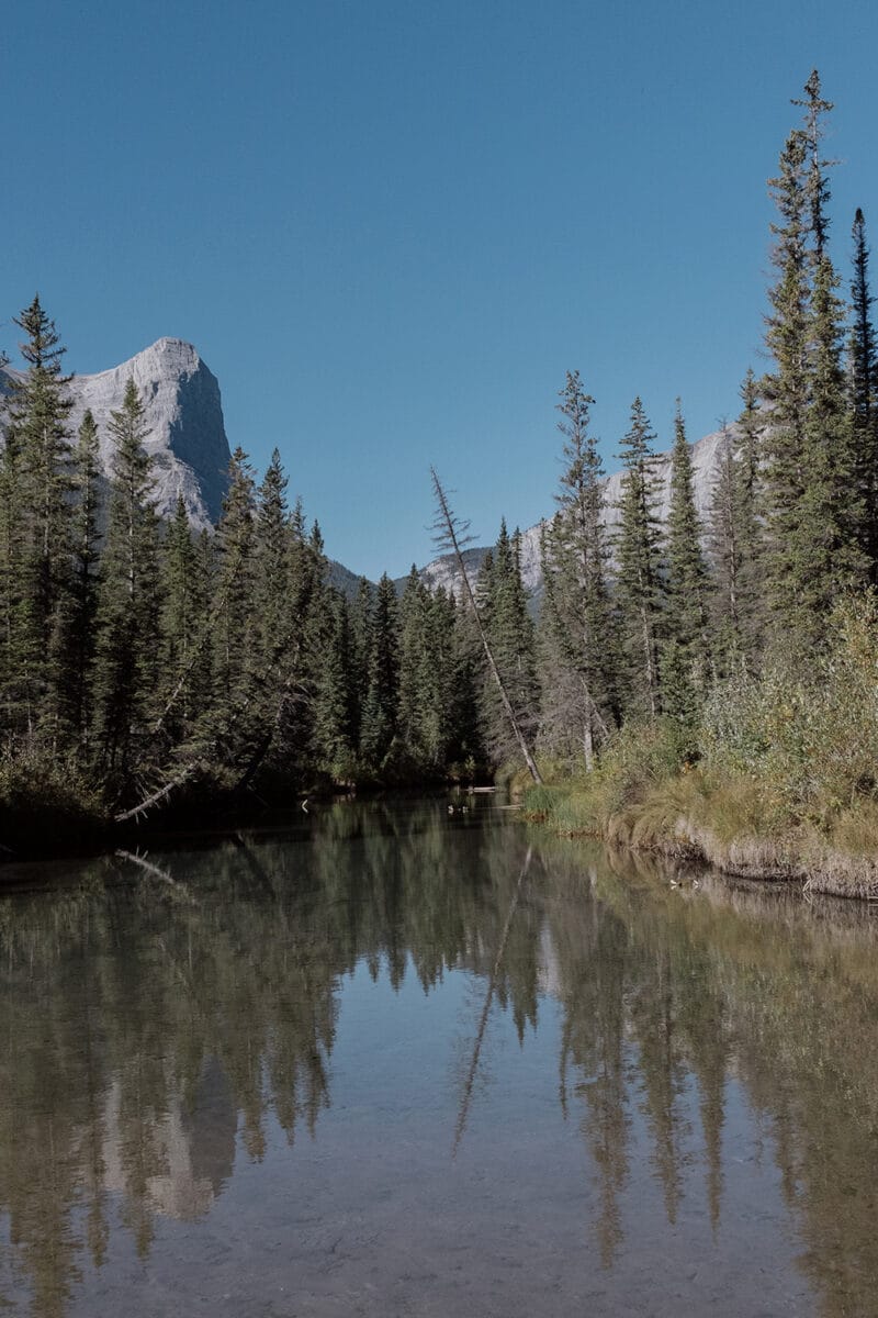 Thee Sisters, Alberta